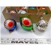 Image 2 : Box of glass Christmas tree ornaments, includes 7 jewels