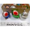 Image 2 : Box of glass Christmas tree ornaments, includes 7 jewels