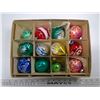 Image 3 : Box of small Christmas tree ornaments