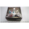 Image 3 : Box of 4 glass ornaments and Peter Pan Christmas record