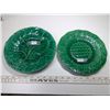 Image 2 : Metal cake stand with 2 green Wedgewood cake plates