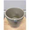 Image 2 : 2 Gal Medalta Crock, no chips or cracks