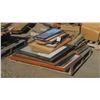 Image 1 : pallet of 25+ misc pictures & frames