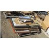 Image 2 : pallet of 25+ misc pictures & frames