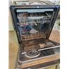 Image 5 : Samsung stainless steel dishwasher (working, handle loose, very quiet) MODEL: DW80K7050US