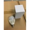 Image 2 : 4 CASES OF NEW 2700K LED LIGHT BULBS (72 PER CASE)