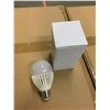 Image 2 : 4 CASES OF NEW 2700K LED LIGHT BULBS (72 PER CASE)