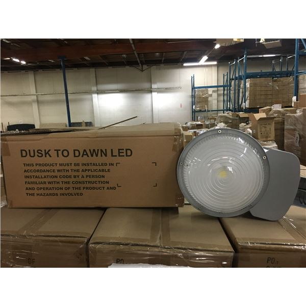 10 NEW BOXES OF DUSK TO DAWN LED STREET LIGHTS 70W 5000K