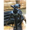 Image 2 : 10 NEW TRIPODS WITH CARRYING CASE AND BUILT IN COMPASS + LEVEL
