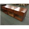 Image 2 : GROUP OF 3 SINGLE DRAWER END TABLES