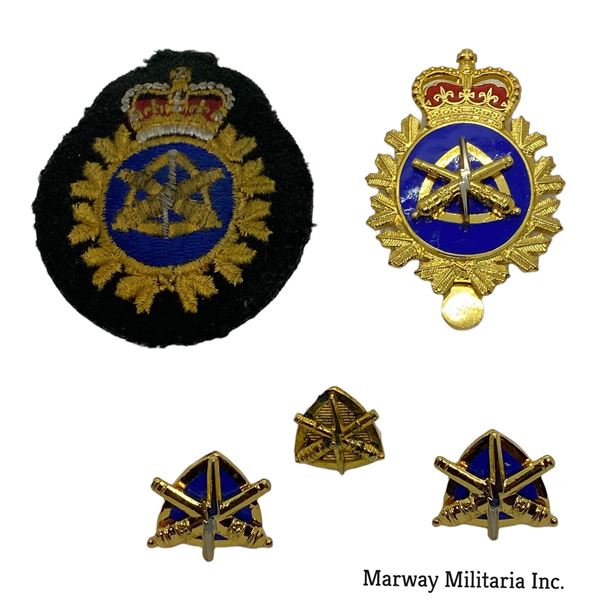 Lot of 5 EME LORE Military Badges