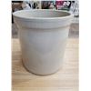 Image 3 : #6 Medalta stoneware crock (some hairline cracks)