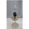 Image 1 : vintage twist lock oil lamp w/ mismatch chimney