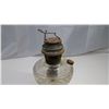Image 4 : vintage twist lock oil lamp w/ mismatch chimney