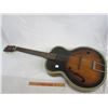 Image 2 : Harmony Guitar Made in The USA