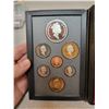 Image 3 : Canada 1991 year set Frontenac on lake .500 silver with presentation case