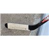 Image 4 : Mission (Toxic) RH Comp Hockey Stick - Flex 85 - Stick length of 4FT 8" H - Blade 11" W