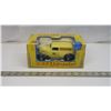 Image 3 : 1937 Chevrolet Home Hardware Delivery Truck Bank 1/25 Scale