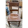 Image 2 : Antique Wooden Chair