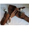 Image 7 : Vintage leather holster & cap guns. Missing 1 gun handle plate.