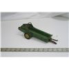 Image 3 : John Deere Manure Spreader 1950's
