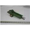 Image 4 : John Deere Manure Spreader 1950's