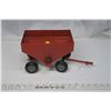 Image 1 : Case ERTL Grain Wagon 1/18 Scale