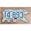Image 1 : 1975 NWT polar bear license plate