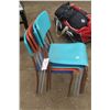 Image 5 : 8- plastic back & seat chairs