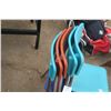 Image 6 : 8- plastic back & seat chairs