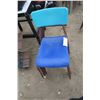Image 3 : 5 - plastic back & seat chairs