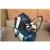 Image 3 : Mastercraft 2 gal air compressor