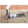 Image 6 : Black & decker Heavy duty angle grinder