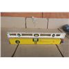 Image 1 : 2- levels - yellw laser level & white 24" level.