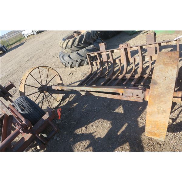 Steel wheels on metal axle