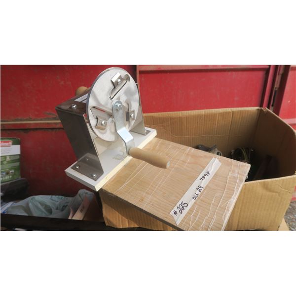 Heave duty kitchen vegetable slicer