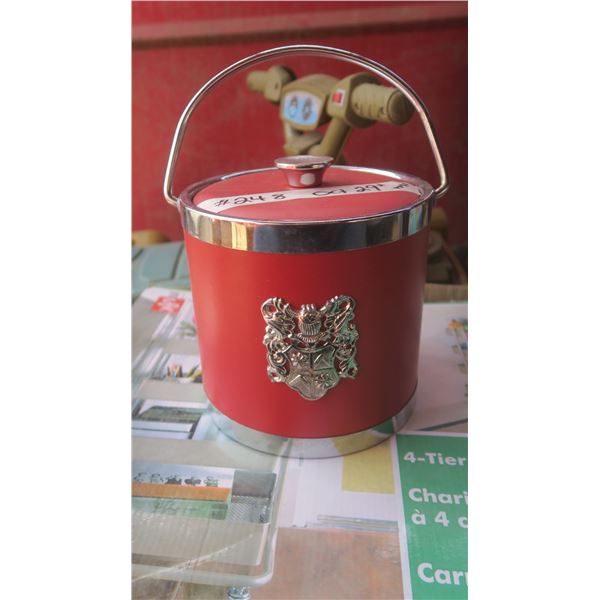 Red ice bucket
