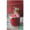 Image 2 : Red ice bucket