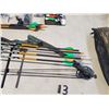 Image 6 : left handed archery bow and accessories, 28" draw, 45-60 lbs draw weight from pro sport