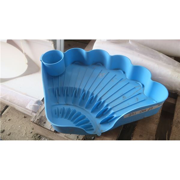 blue shell shape dish rack