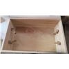 Image 4 : wood crate