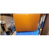 Image 1 : Office Divider Orange 72" x 60"
