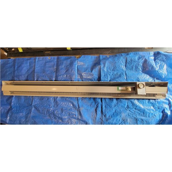 Baseboard Heater with Thermostate - 72"
