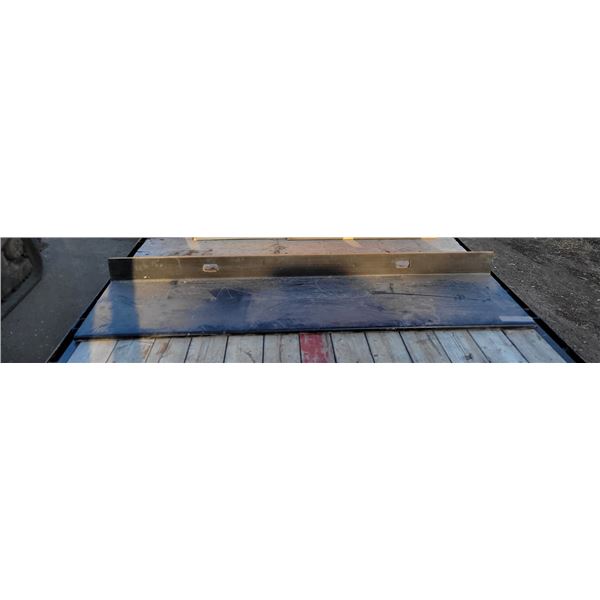 Counter Top Lab Quality Acid Proof 8' - counter backboard has seperated in transit