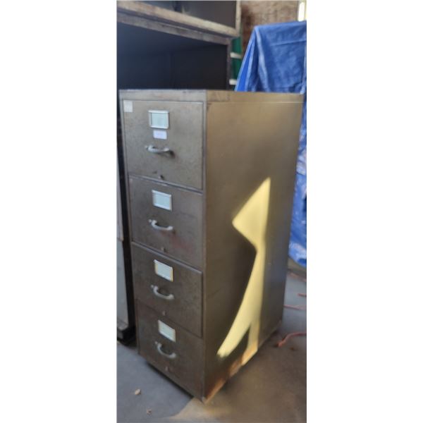 File Cabinet w Hanging Folder Rails