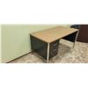 Image 2 : Desk - Metal