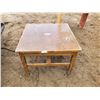 Image 1 : Table 30" x 30" x 21"