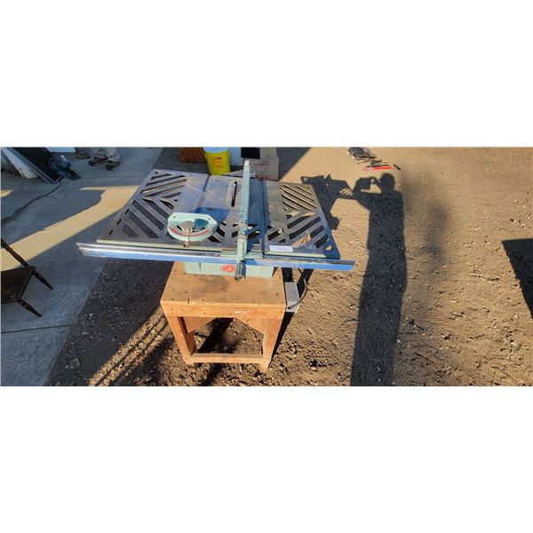 Table Saw - 8" Beaver by Rockwell of Canada