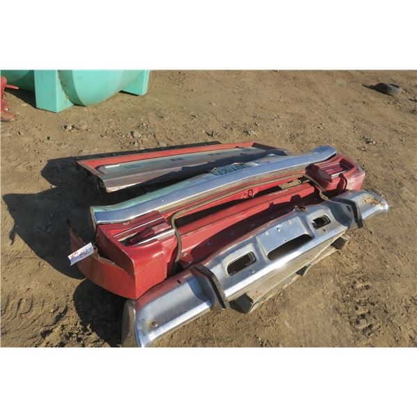 pallet of Bumpers & ford tail gate