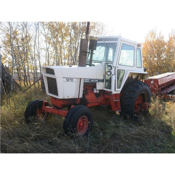 *OFFSITE* Case 1070 Tractor w/ Powershift - Diesel, Flat Tires, parked 3yrs ago - Sold As Is